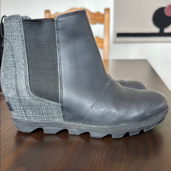 Sorel Wedge Boots Size 4 - Picture 1 of 5